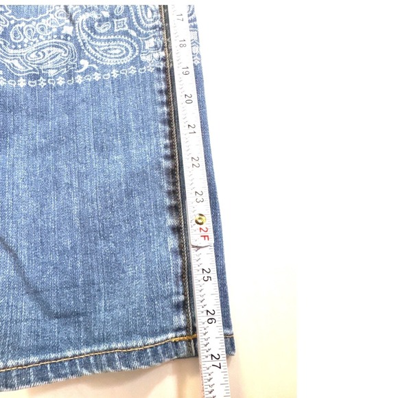 Distressed Boyfriend Jeans Bandana Patch True Religion Cameron Slim Women's 26 - Picture 6 of 16